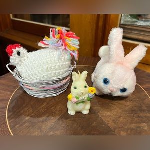 Vintage Spring Easter Lot 3 piece chicken bunny candle  Wallace Berrie Co plush